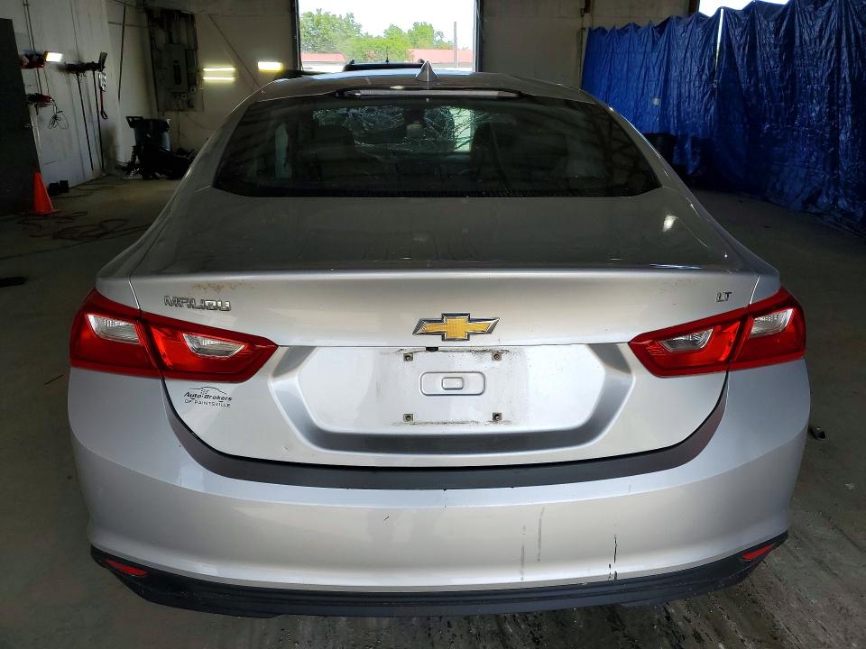 Photo 6 from auction – 2017 CHEVROLET MALIBU with VIN 1G1ZE5STXHF245970