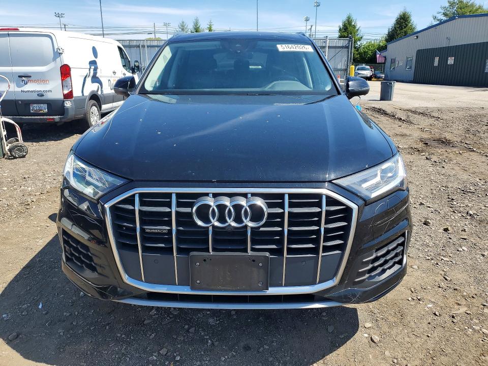 Photo 5 from auction – 2021 AUDI Q7 with VIN WA1LXAF75MD013614