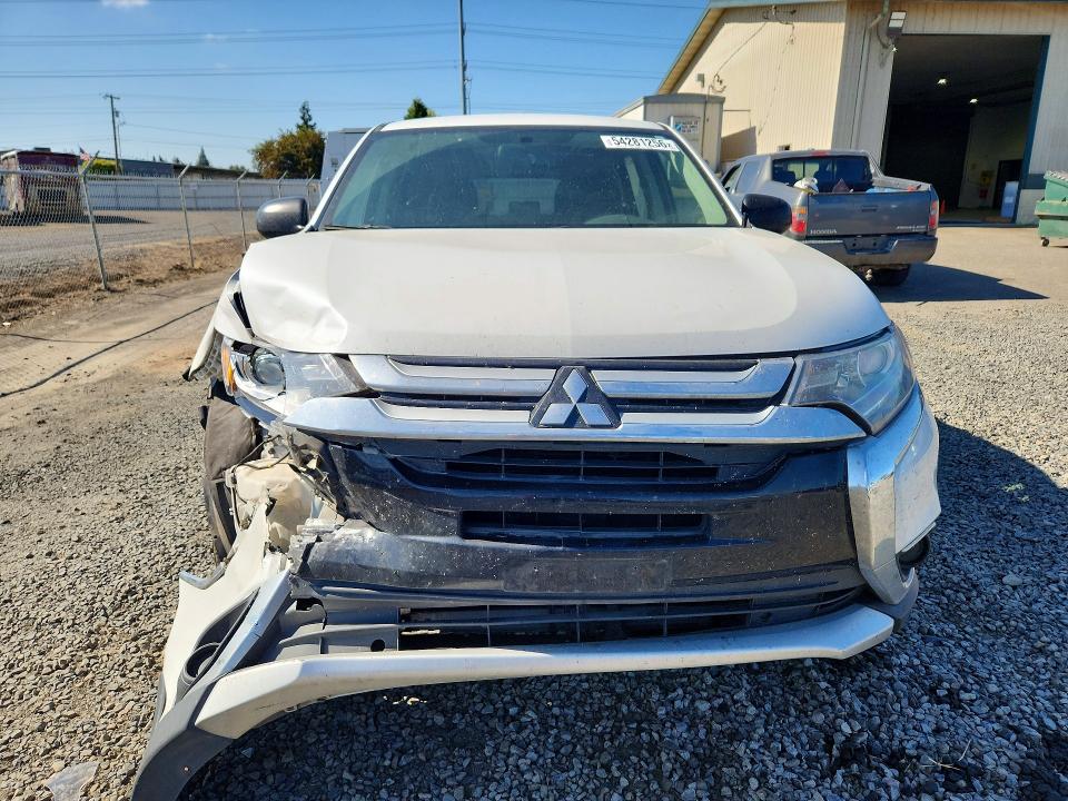 Photo 5 from auction – 2016 MITSUBISHI OUTLANDER with VIN JA4AD2A31GZ009903