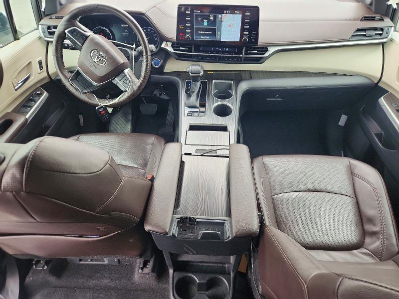 Photo 8 from auction – 2023 TOYOTA SIENNA with VIN 5TDERKEC8PS165571
