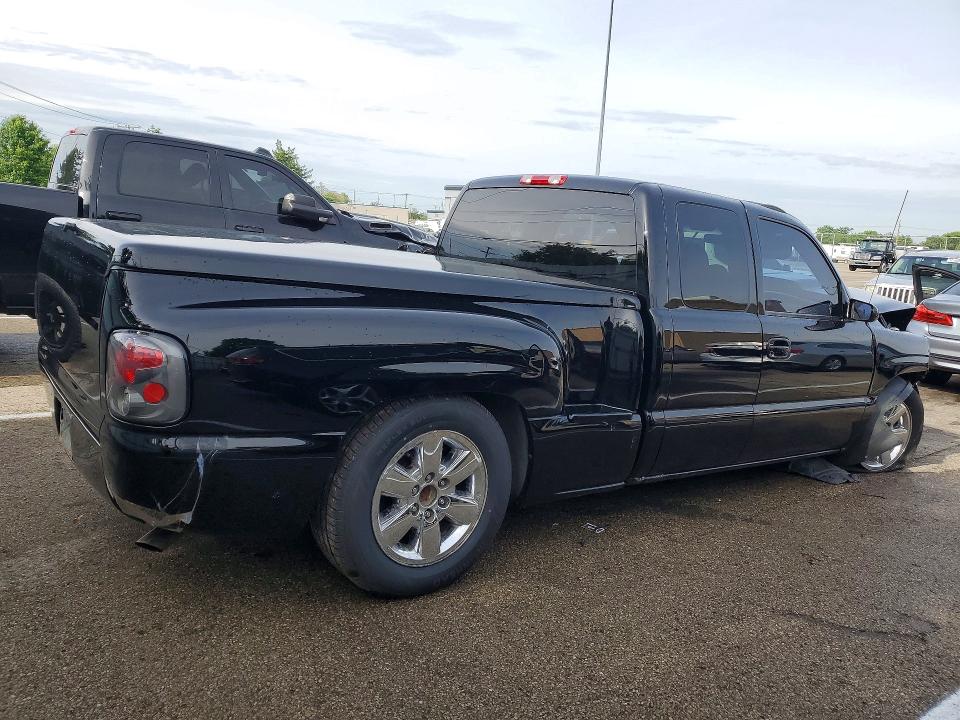 Photo 3 from auction – 2000 CHEVROLET SILVERADO with VIN 2GCEC19T7Y1121026