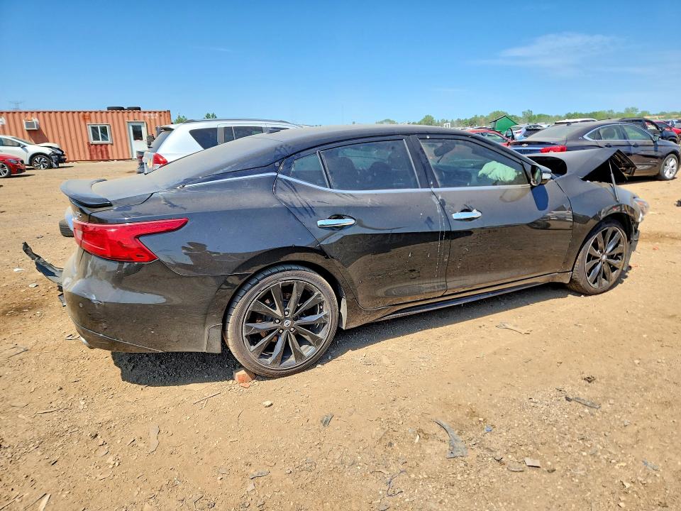Photo 3 from auction – 2017 NISSAN MAXIMA with VIN 1N4AA6AP3HC421100