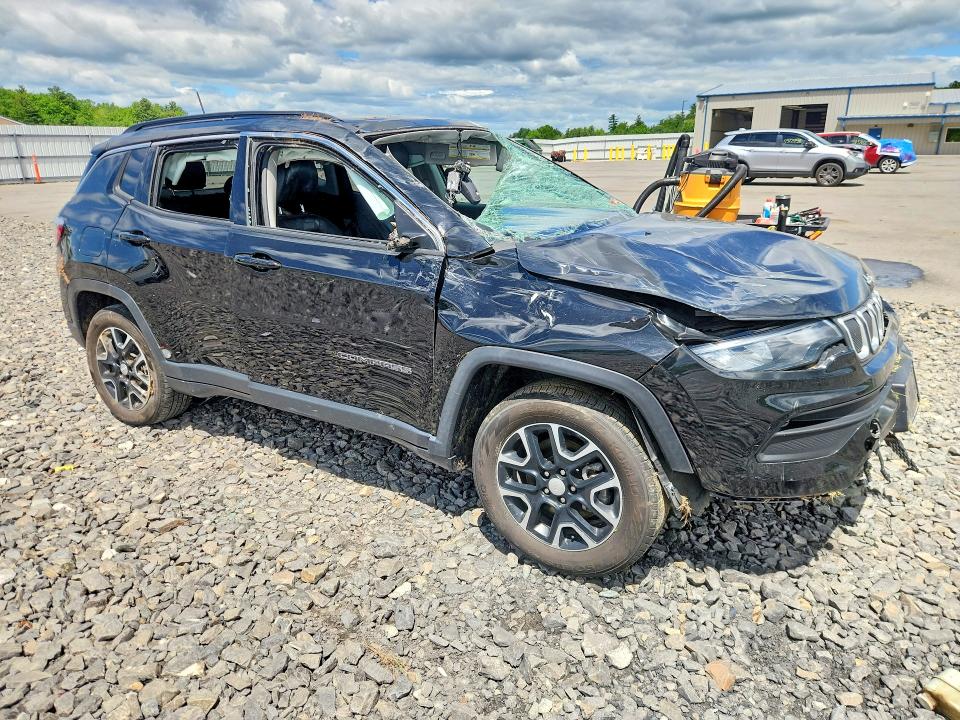 Photo 4 from auction – 2022 JEEP COMPASS with VIN 3C4NJDBB0NT113594