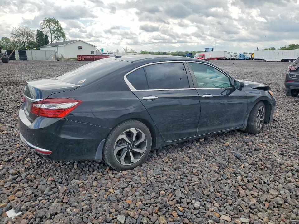 Photo 3 from auction – 2016 HONDA ACCORD with VIN 1HGCR2F8XGA042015