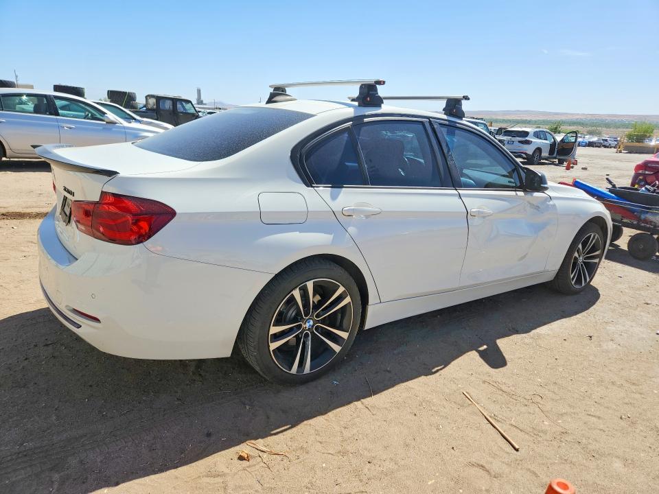 Photo 3 from auction – 2018 BMW 330 with VIN WBA8D9G55JNU70815