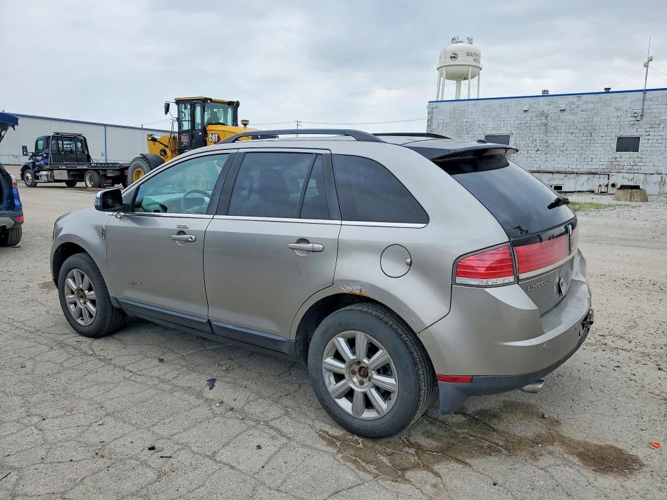 Photo 2 from auction – 2008 LINCOLN MKX with VIN 2LMDU88C78BJ04210