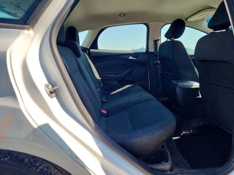 Photo 10 from auction – 2016 FORD FOCUS with VIN 1FADP3K29GL399678