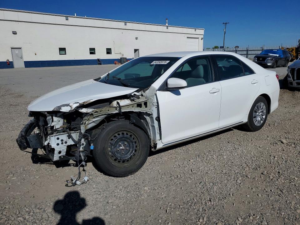 TOYOTA CAMRY 2014 with VIN 4T4BF1FK3ER426126 - Photo from auction