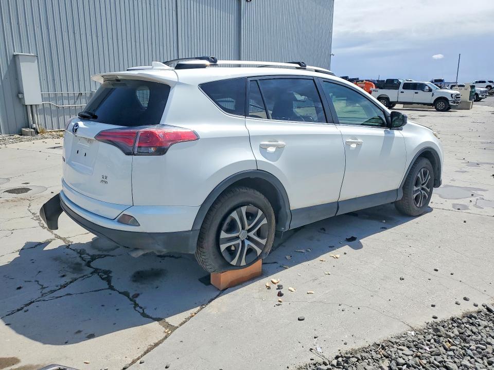 Photo 3 from auction – 2018 TOYOTA RAV4 with VIN JTMBFREVXJJ233394