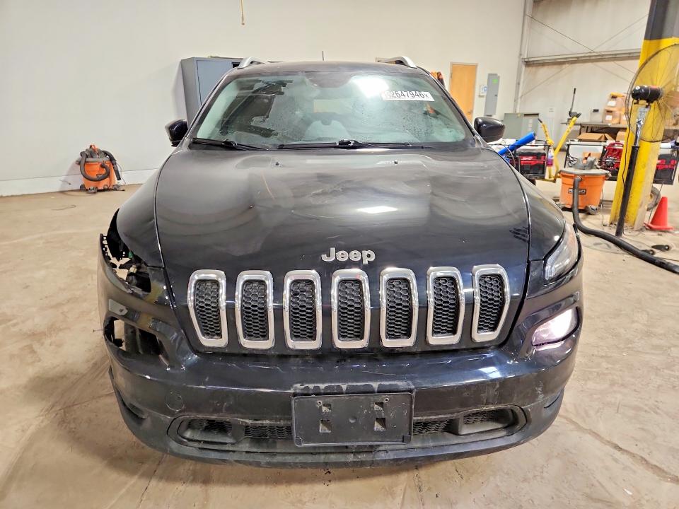 Photo 5 from auction – 2015 JEEP CHEROKEE with VIN 1C4PJLCB9FW507995