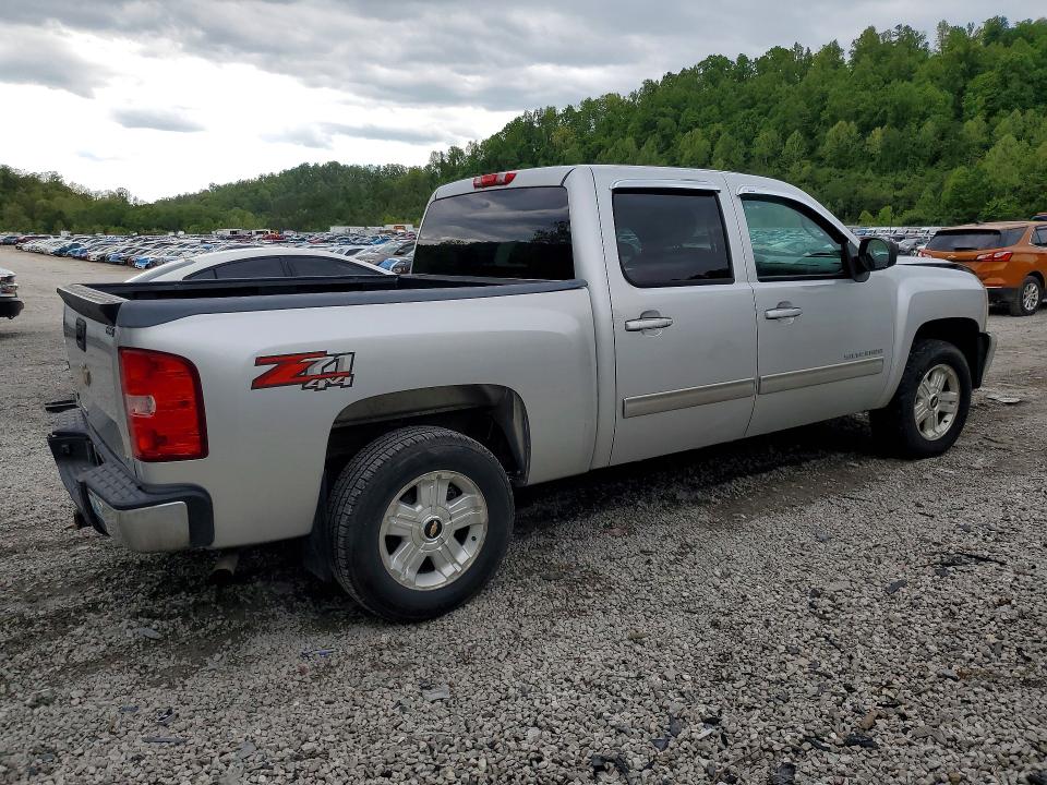 Photo 3 from auction – 2013 CHEVROLET SILVERADO with VIN 3GCPKSE78DG168027