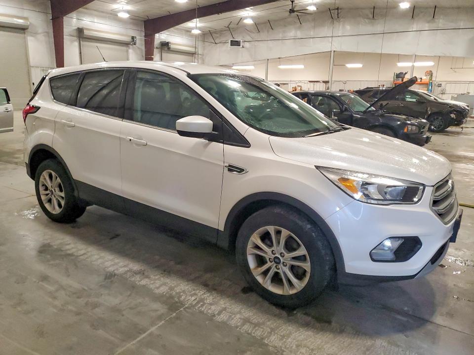 Photo 4 from auction – 2019 FORD ESCAPE with VIN 1FMCU9GD9KUB06498