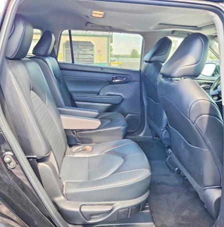 Photo 10 from auction – 2022 TOYOTA HIGHLANDER with VIN 5TDHZRBH0NS226365