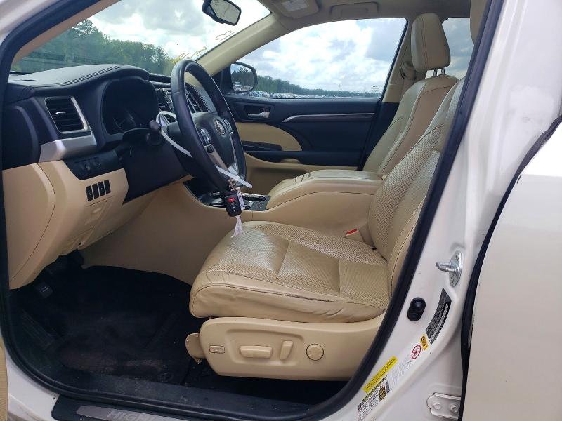 Photo 7 from auction – 2016 TOYOTA HIGHLANDER with VIN 5TDYKRFH4GS136962