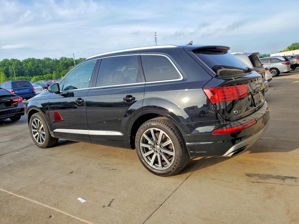Photo 2 from auction – 2017 AUDI Q7 with VIN WA1VAAF7XHD030375