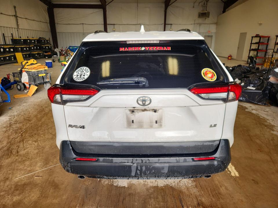 Photo 6 from auction – 2021 TOYOTA RAV4 with VIN 2T3H1RFVXMW131252