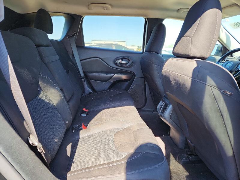 Photo 11 from auction – 2019 JEEP CHEROKEE with VIN 1C4PJLCB3KD264660