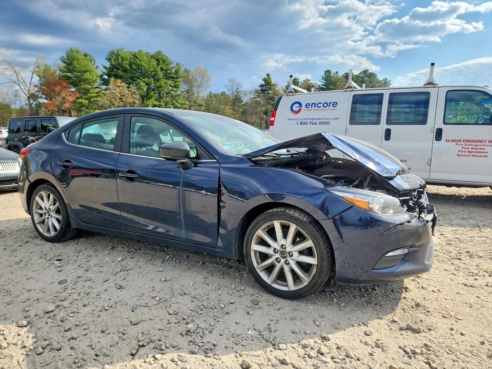 Photo 4 from auction – 2017 MAZDA 3 with VIN 3MZBN1V72HM148176