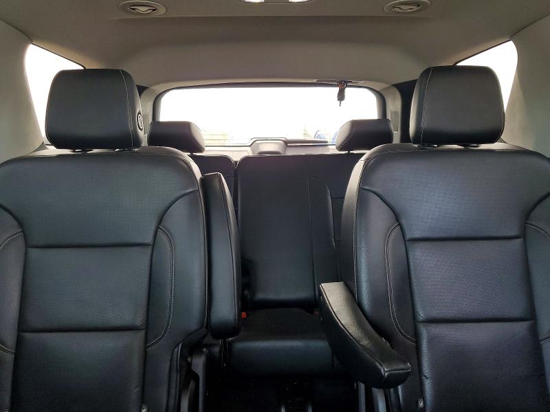 Photo 10 from auction – 2018 CHEVROLET TRAVERSE with VIN 1GNEVJKW0JJ118941