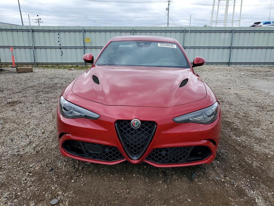 Zdjęcie 5 z aukcji – 2018 ALFA ROMEO GIULIA z VIN ZARFAEAV1J7581909