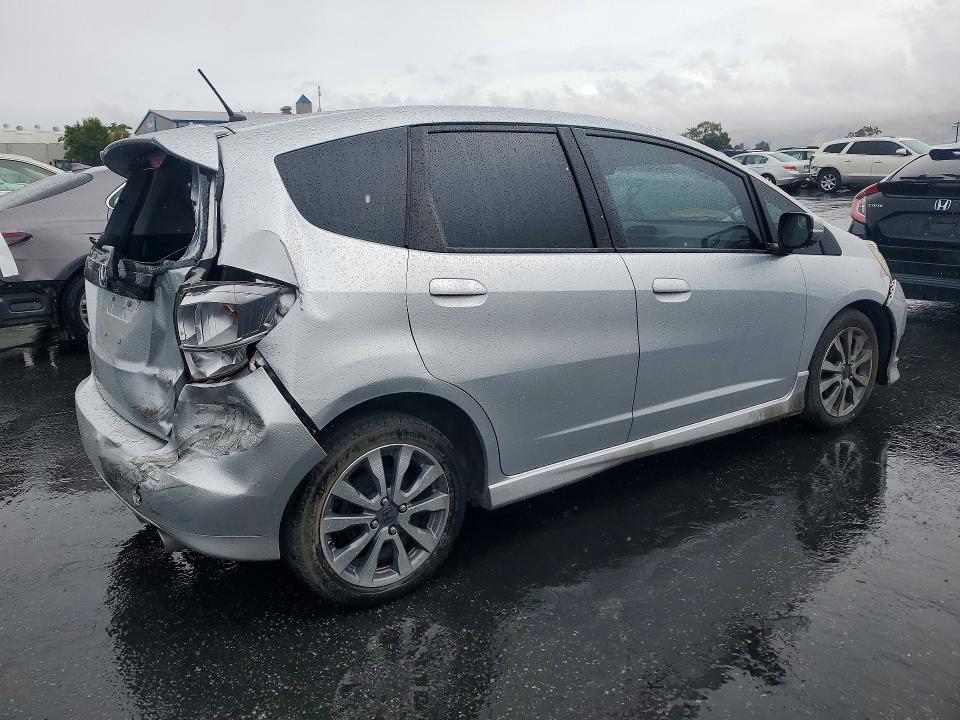 Photo 3 from auction – 2012 HONDA FIT with VIN JHMGE8H57CC018981