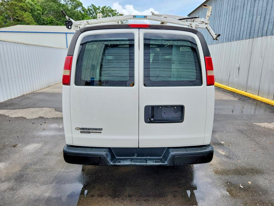 Photo 6 from auction – 2016 CHEVROLET EXPRESS G2500 with VIN 1GCWGAFFXG1280862