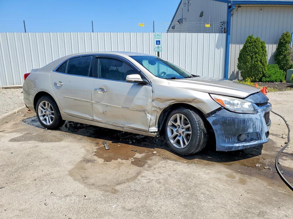 Photo 4 from auction – 2015 CHEVROLET MALIBU with VIN 1G11C5SL3FF340421