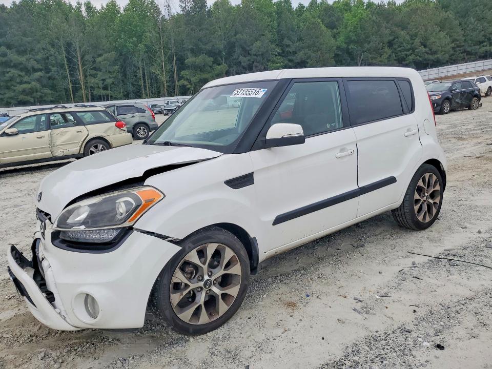KIA SOUL 2013 with VIN KNDJT2A68D7582923 - Photo from auction