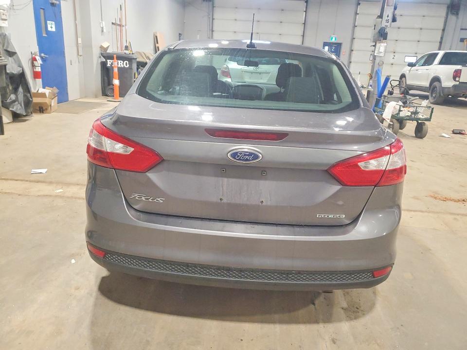 Photo 6 from auction – 2014 FORD FOCUS with VIN 1FADP3E24EL376642