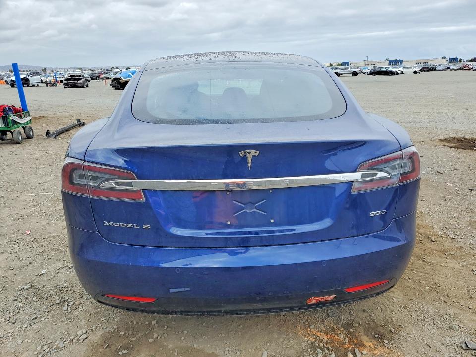 Photo 6 from auction – 2017 TESLA MODEL S with VIN 5YJSA1E28HF185806