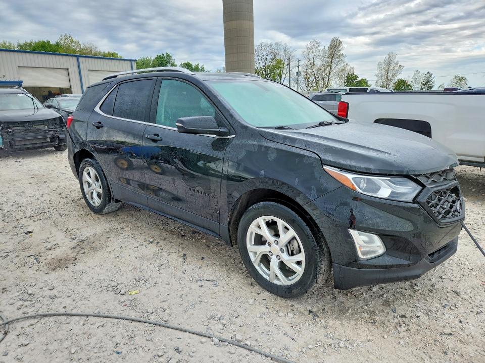 Photo 4 from auction – 2019 CHEVROLET EQUINOX with VIN 3GNAXVEX9KL352431