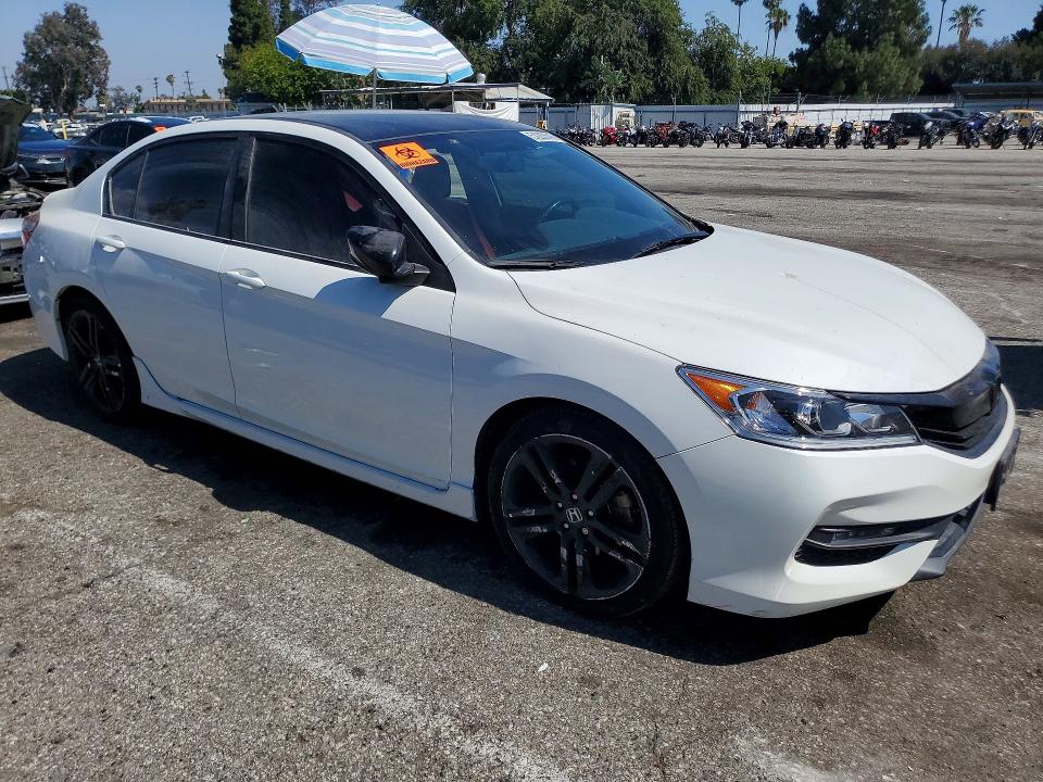 Photo 4 from auction – 2017 HONDA ACCORD with VIN 1HGCR2F59HA081900
