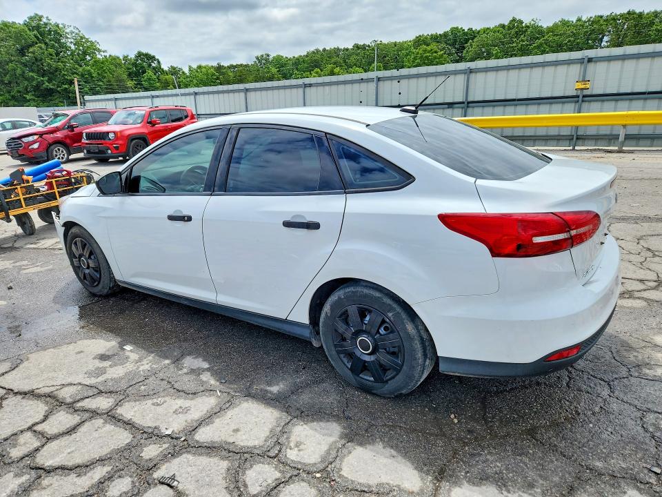 Photo 2 from auction – 2015 FORD FOCUS with VIN 1FADP3E29FL379991