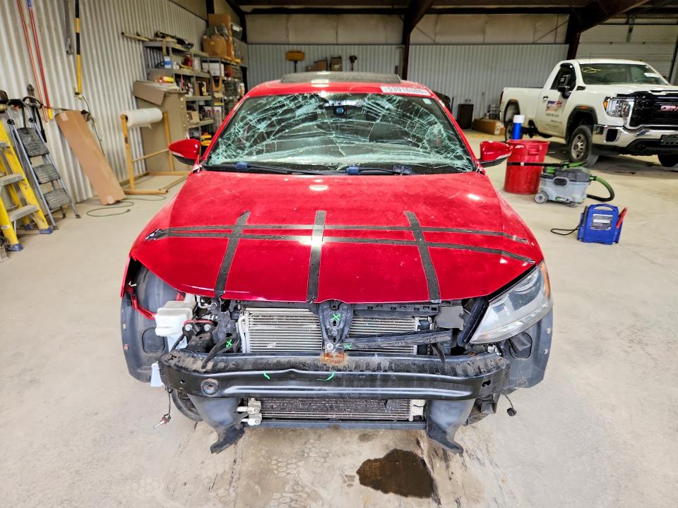 Photo 5 from auction – 2015 VOLKSWAGEN JETTA with VIN 3VW4T7AJFM277213