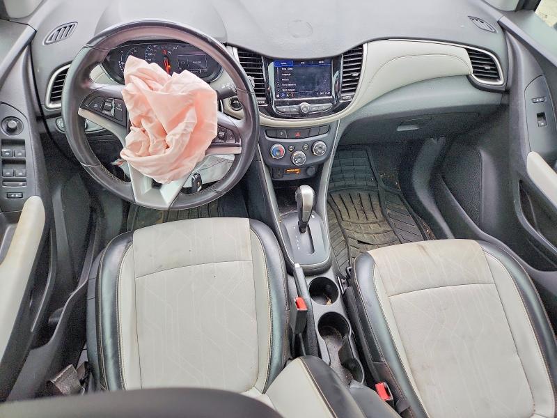 Photo 8 from auction – 2018 CHEVROLET TRAX with VIN 3GNCJLSB7JL274480