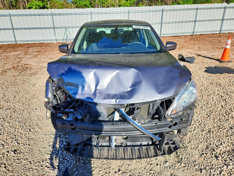 Photo 5 from auction – 2015 NISSAN SENTRA with VIN 3N1AB7AP1FY299602