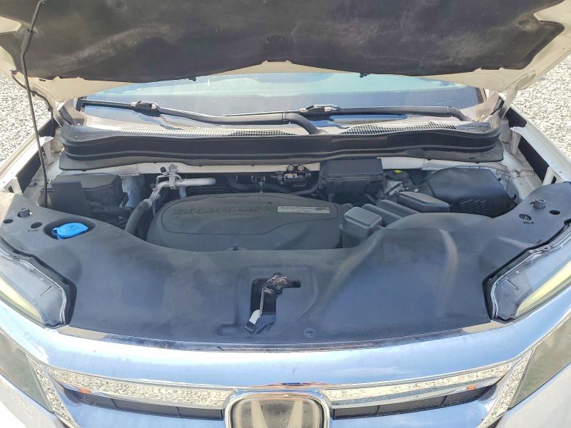 Photo 12 from auction – 2019 HONDA PILOT with VIN 5FNYF5H50KB006626
