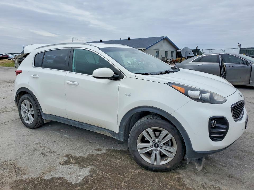 Снимка 4 от търг – 2017 KIA SPORTAGE с VIN KNDPMCAC6H7293421