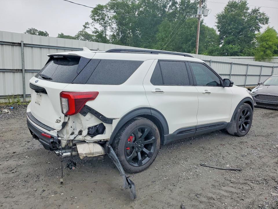 صورة رقم 3 من المزاد - 2022 FORD EXPLORER مع VIN 1FM5K7GC8NGA16708