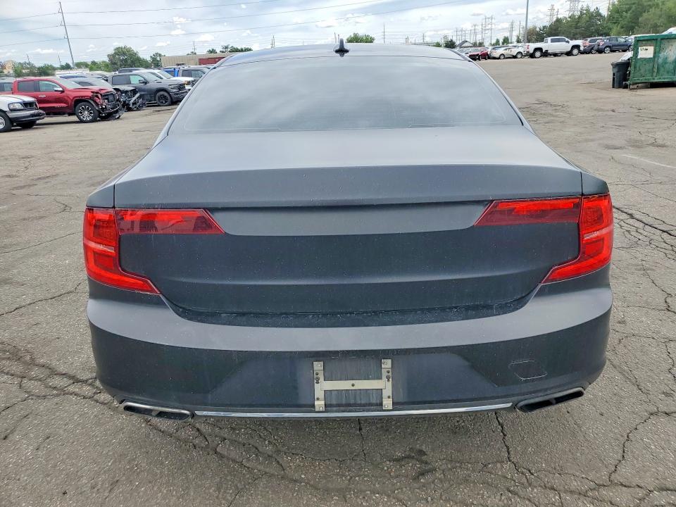 Photo 6 from auction – 2018 VOLVO S90 with VIN LVY992MK4JP027899