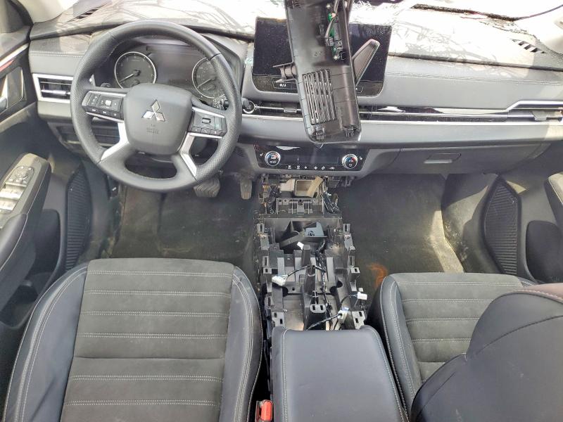 Photo 8 from auction – 2025 MITSUBISHI OUTLANDER with VIN JA4J3VA8XSZ033223