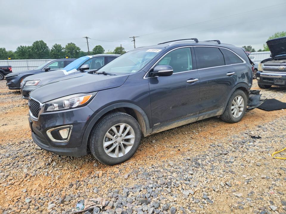 KIA SORENTO 2017 with VIN 5XYPGDA34HG191390 - Photo from auction