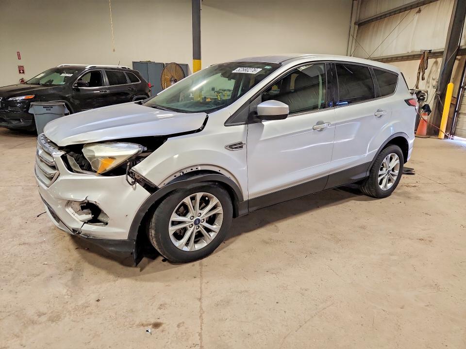 FORD ESCAPE 2017 with VIN 1FMCU0GD6HUC48814 - Photo from auction