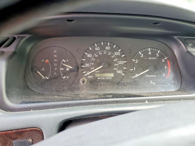 Photo 9 from auction – 2000 TOYOTA CAMRY with VIN 4T1BF28K6YU945611