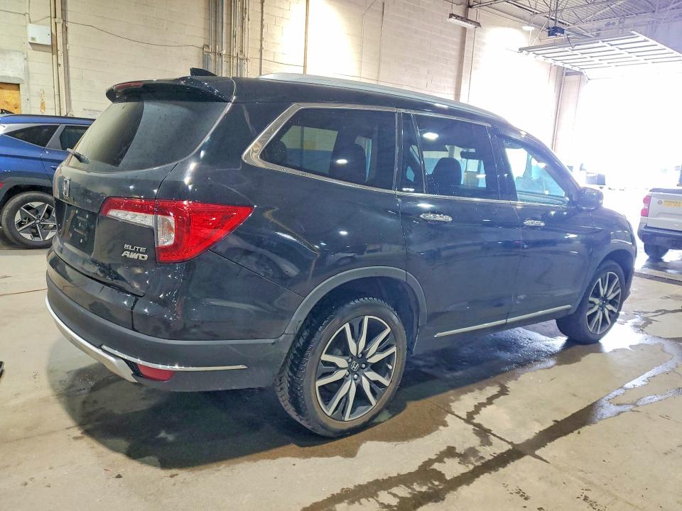 Photo 3 from auction – 2022 HONDA PILOT with VIN 5FNYF6H07NB026077
