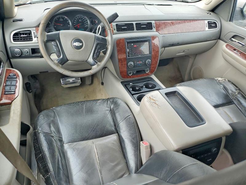 Photo 8 from auction – 2007 CHEVROLET AVALANCHE with VIN 3GNEC12087G182589