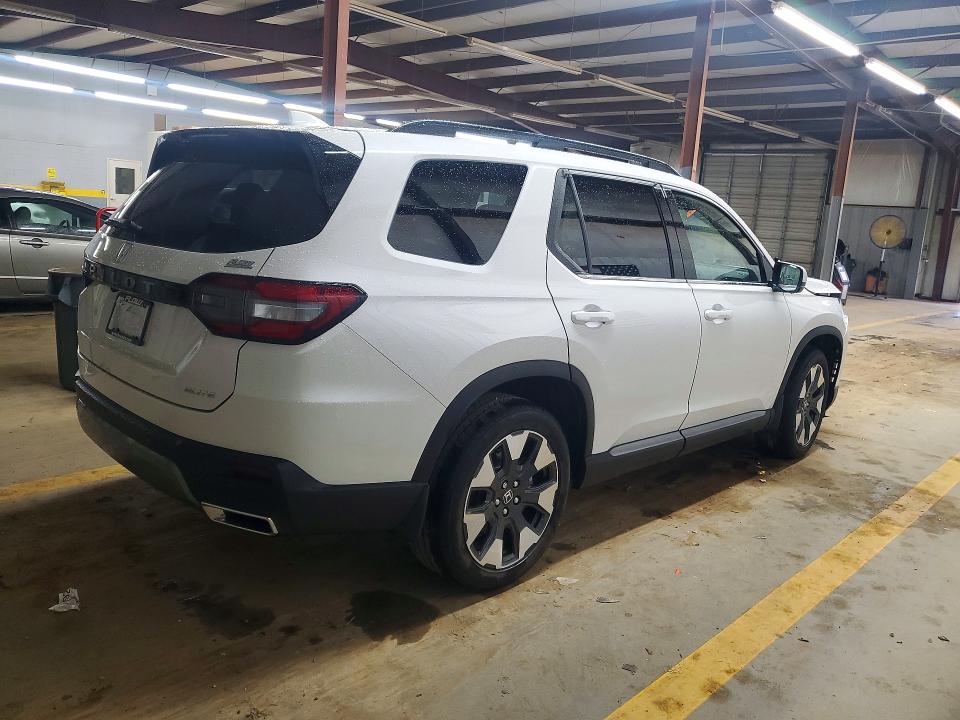 Photo 3 from auction – 2026 HONDA PILOT with VIN 5FNYG1H85TB026551