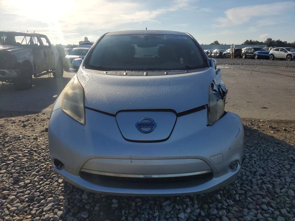 Photo 5 from auction – 2012 NISSAN LEAF with VIN JN1AZ0CP2CT023904