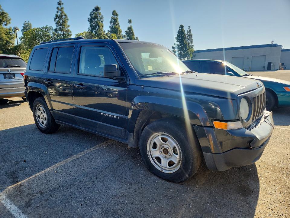 Photo 4 from auction – 2015 JEEP PATRIOT with VIN 1C4NJPBA5FD126101