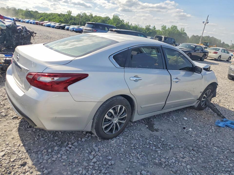 Photo 3 from auction – 2018 NISSAN ALTIMA with VIN 1N4AL3AP2JC480136